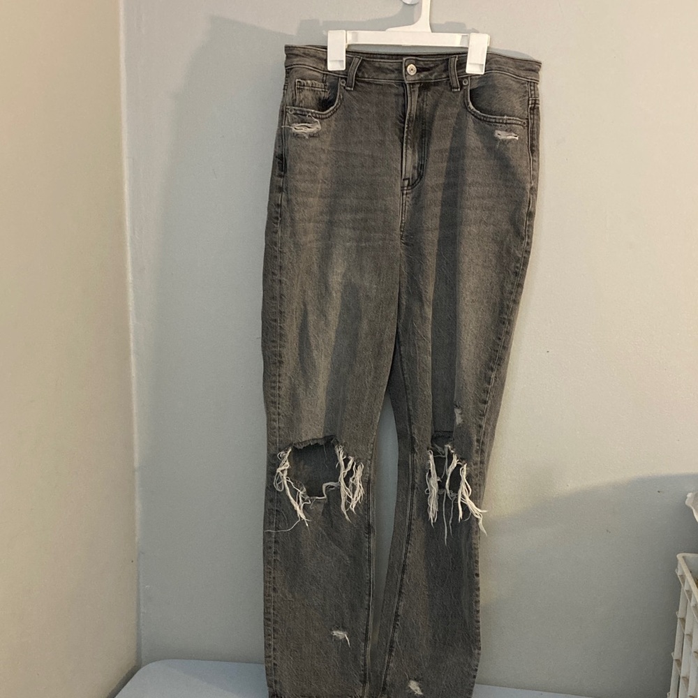 American Eagle Outfitters Gray Distressed Women's Jeans